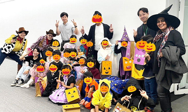 提携保育園「リトルガーデンインターナショナルスクール」の園児がハロウィン来訪